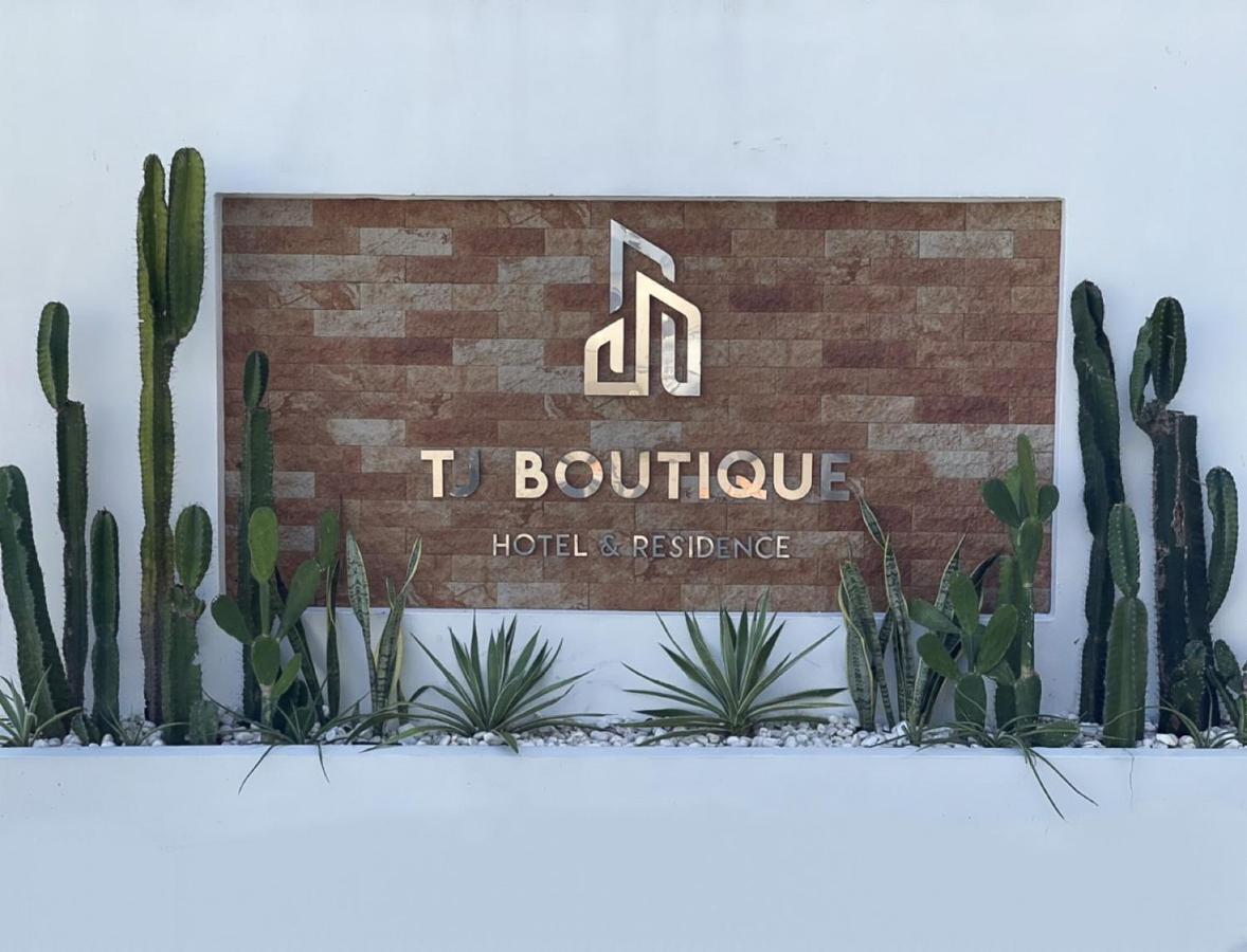 Tj Boutique Hotel Утхайтхани Экстерьер фото